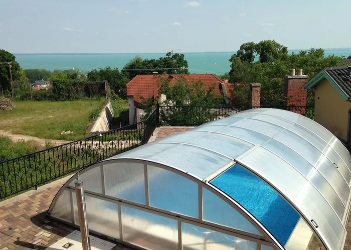 Balatoni Panoráma *